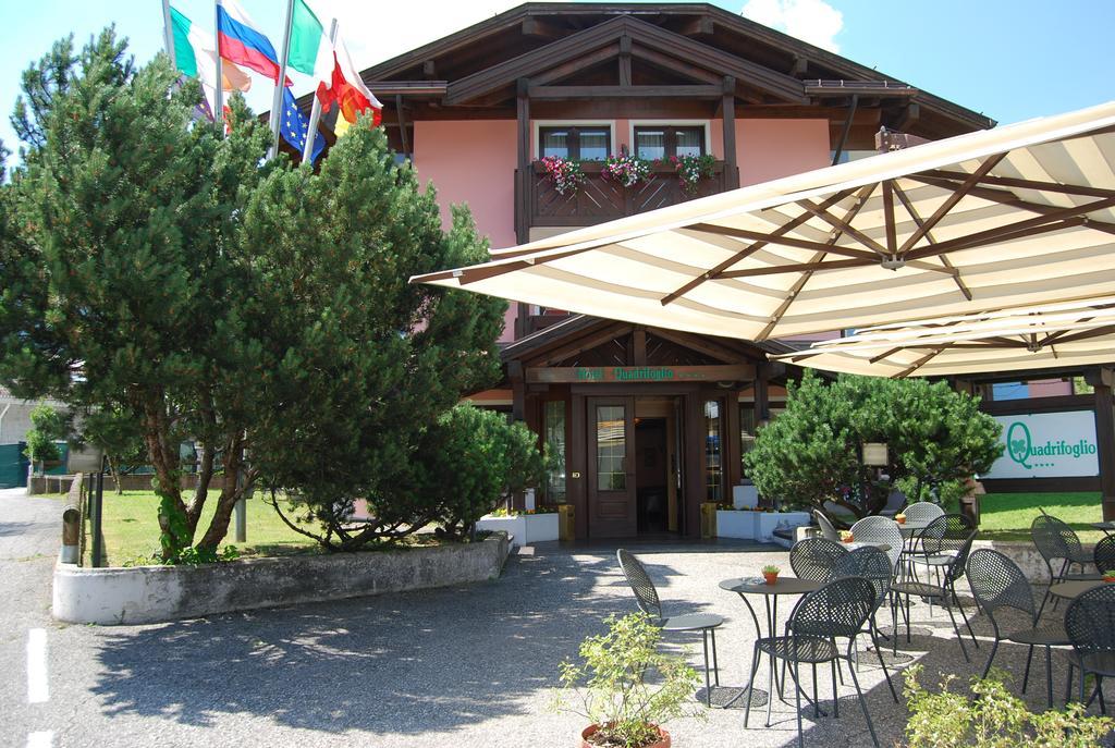 Hotel Quadrifoglio Pinzolo Bagian luar foto